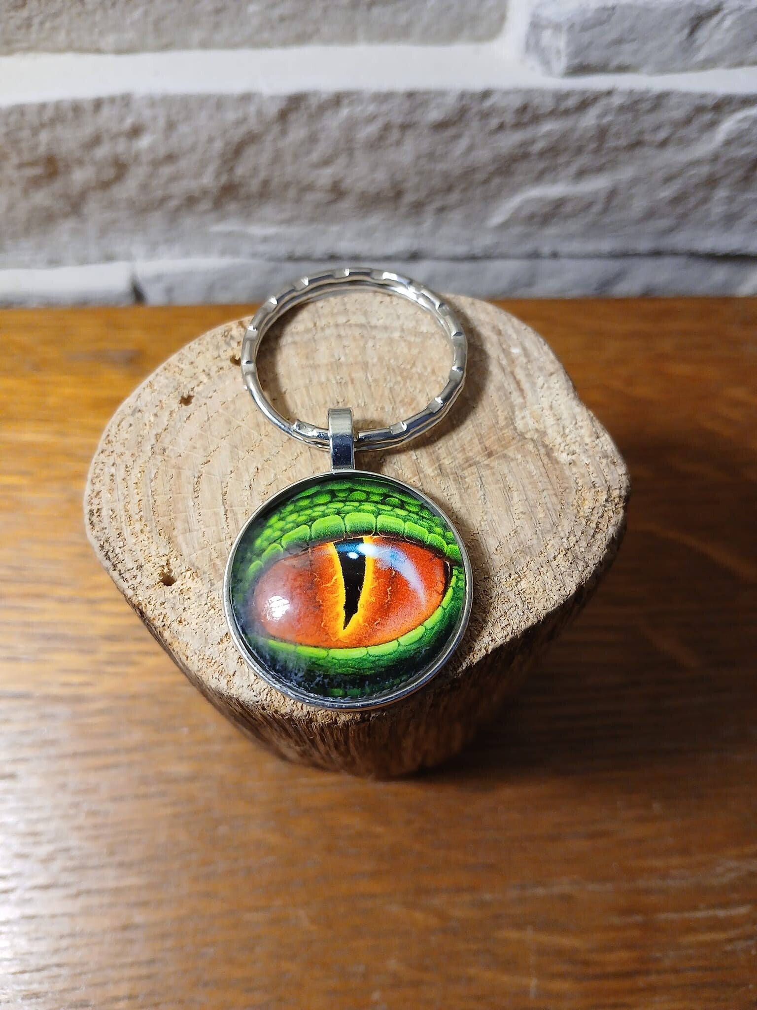 Drakenoog (Sleutelhanger)