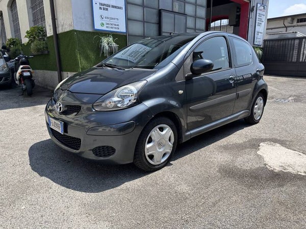 TOYOTA AYGO 1.O BENZ/GPL - 2010