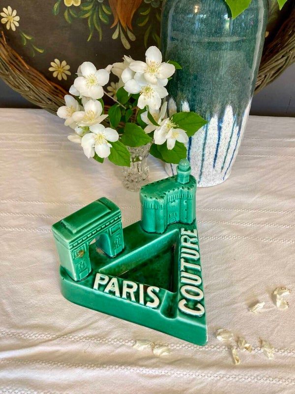 Rare cendrier en barbotine vintage