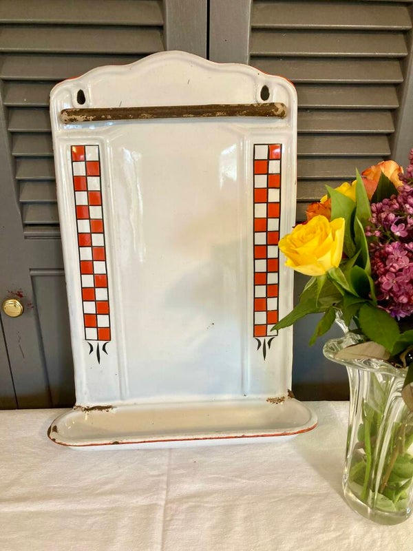 Authentique égouttoir en tôle émaillée