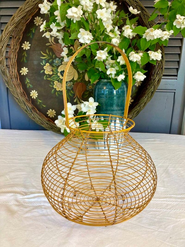 Panier à salade ou à oeufs en métal