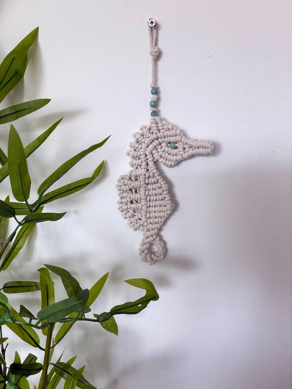 Macramé zeepaardje blauw
