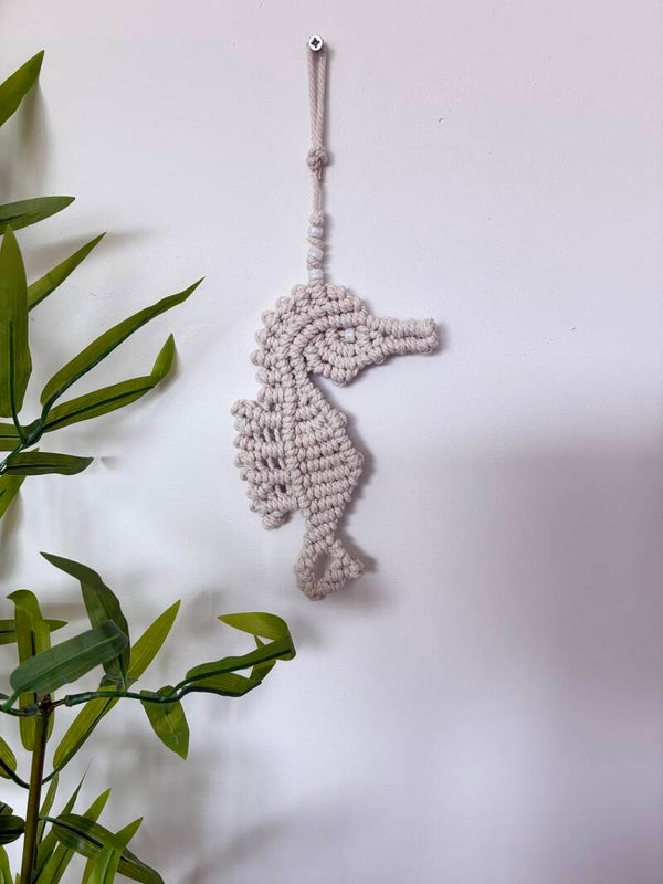 Macramé zeepaardje wit