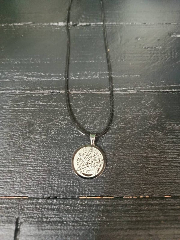 Colgante Tetragramatón – Protección y Poder Espiritual