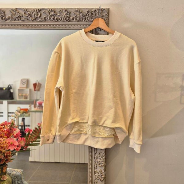 sweater Nala