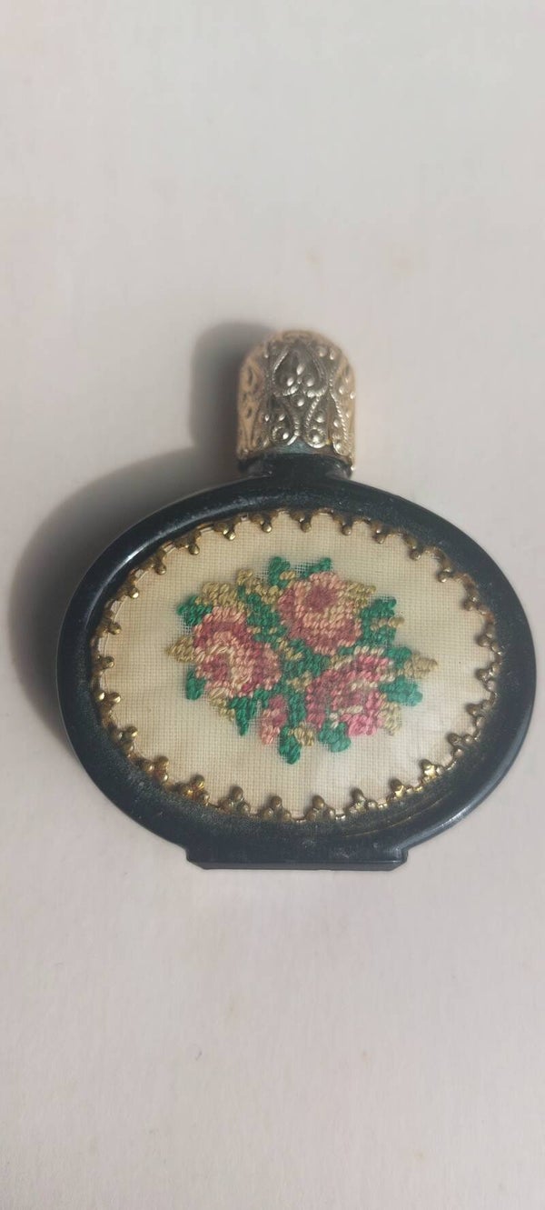 Parfumflesje— ca. 1920–1935