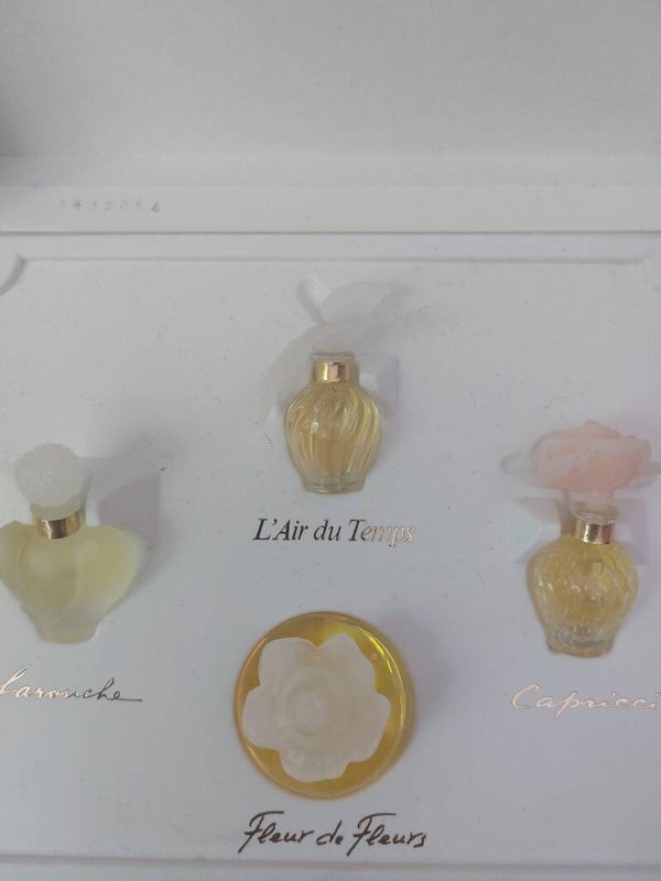Nina Ricci Set