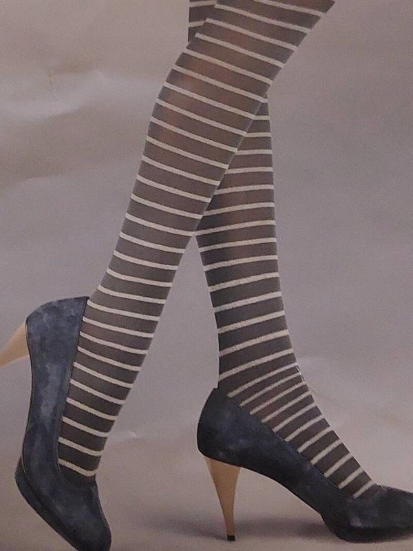 Panty "Er loopt een streepje door"