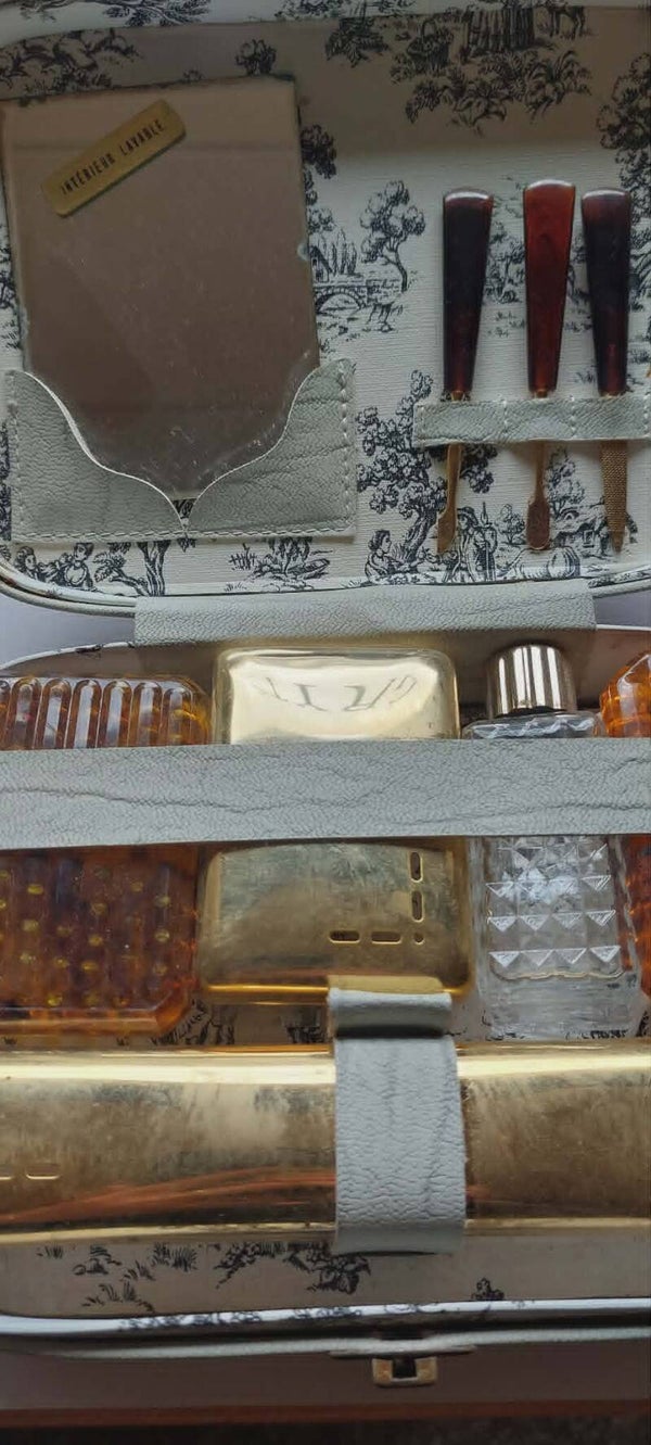 Vanity Case – Erfgoed · Complete Reisset ca. 1940–1955
