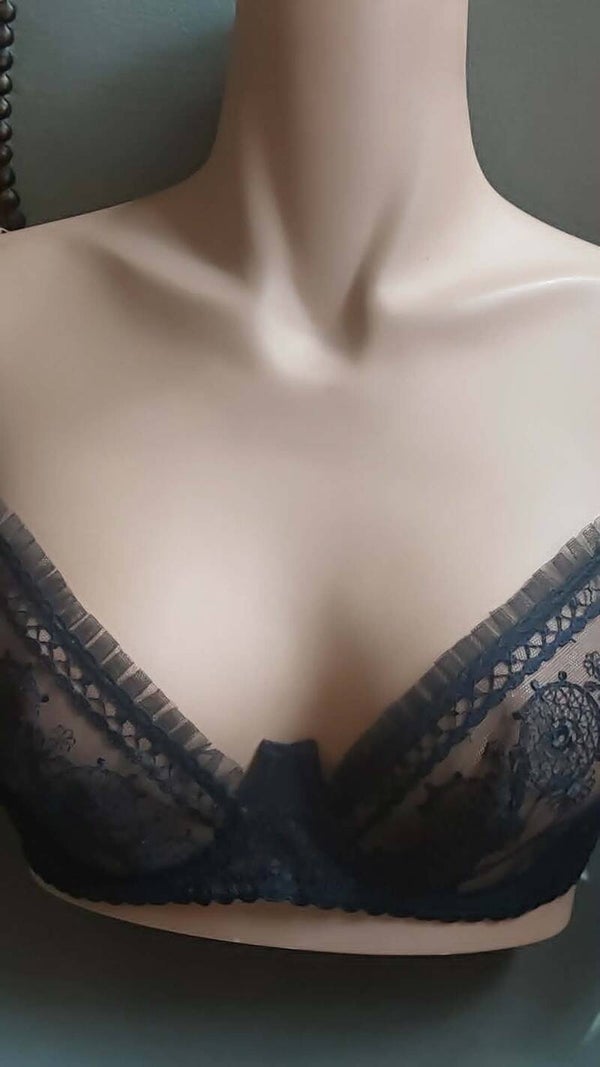 Beugel bh · Lejaby · Zwart Plissé & Tattoo‑Kant (75 b)