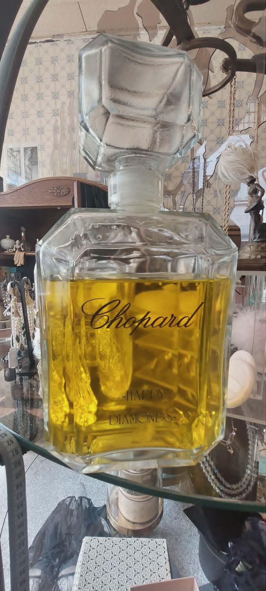 Happy Diamonds – Chopard  Grandeur‑flacon, 30 cm hoog