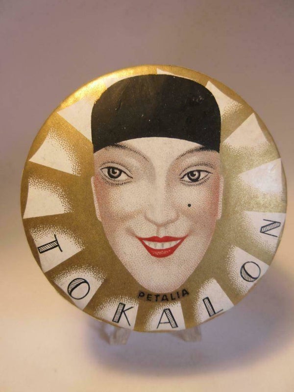 Boîte de Poudre Tokalon “Petalia” — ontwerp René Lalique (Pierrot–Pierrette), ca. 1910–1925