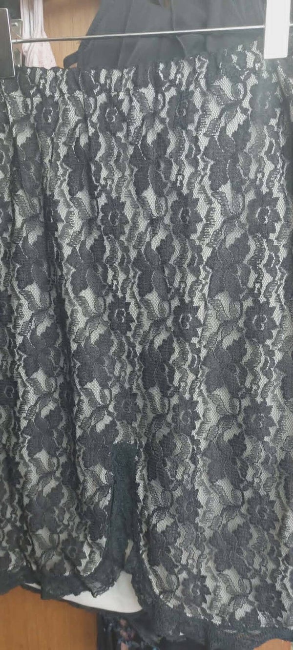 Jupon Couture Rokje – 50 cm – Zwart Kant – Stijl Icoon