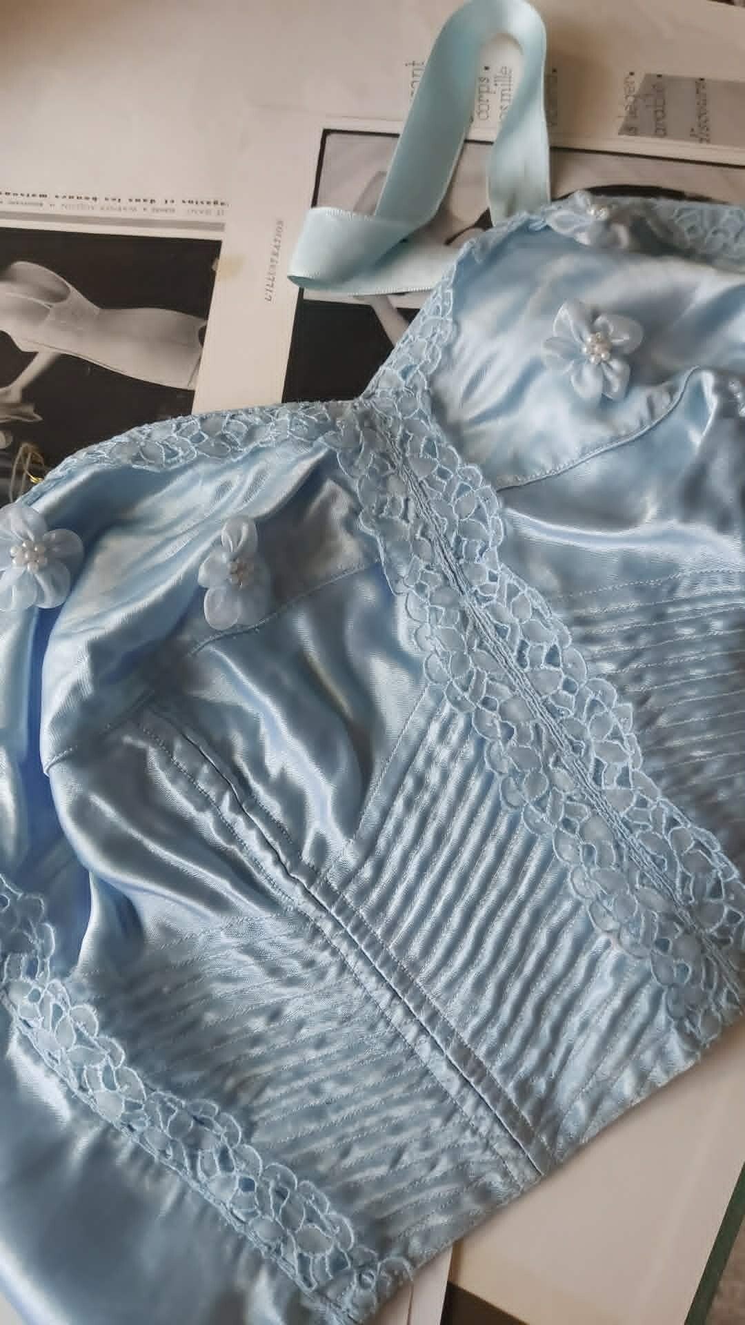 Vintage Satijnen Bustier · Pfirsichhaut · Lichtblauw