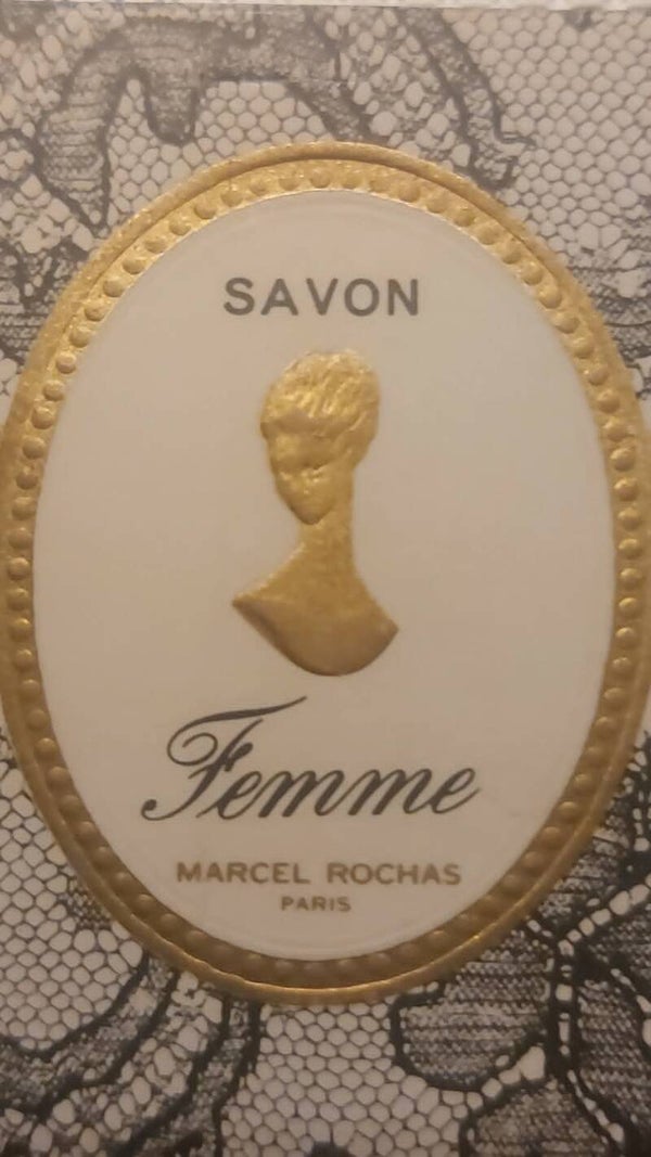 Zeepje – Femme – Rochas – Vanities