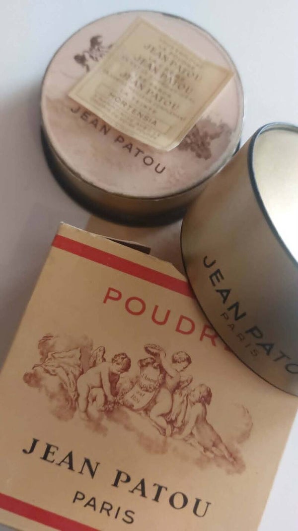 Boîte de Poudre Jean Patou – nr. 5075 – Poeder & Dons
