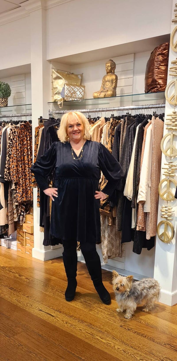 Koopje fluweel party jurkje