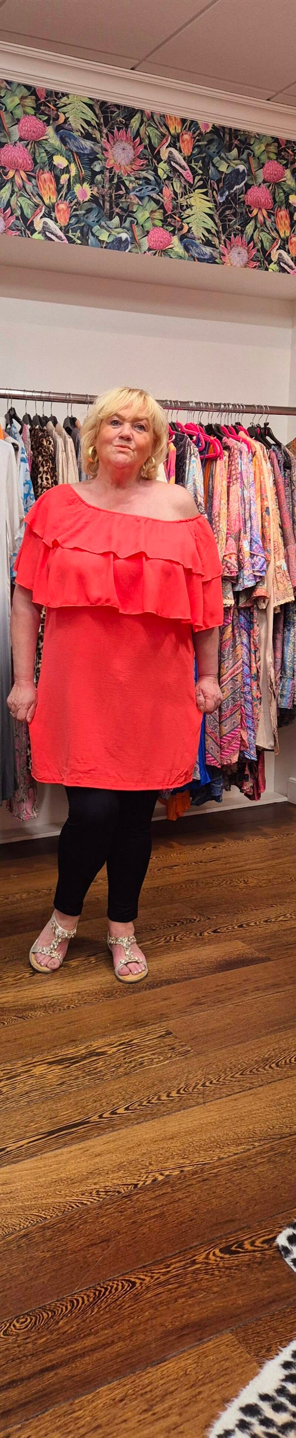 STUNTJE Carmen tuniek