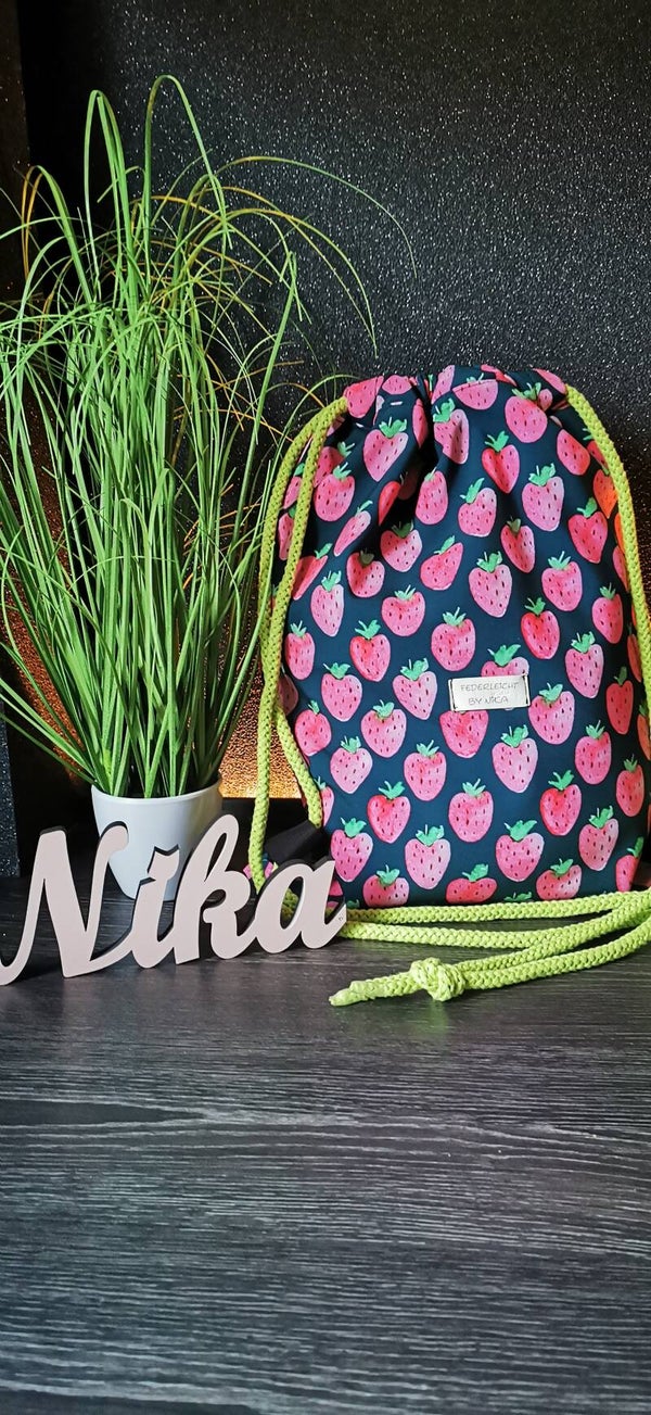 Turnbeutel Erdbeeren Grün