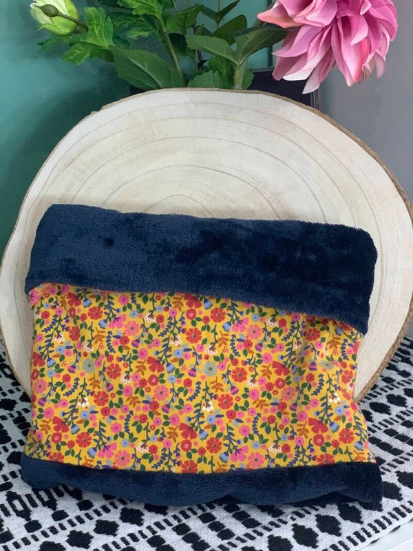 Snood fleuri