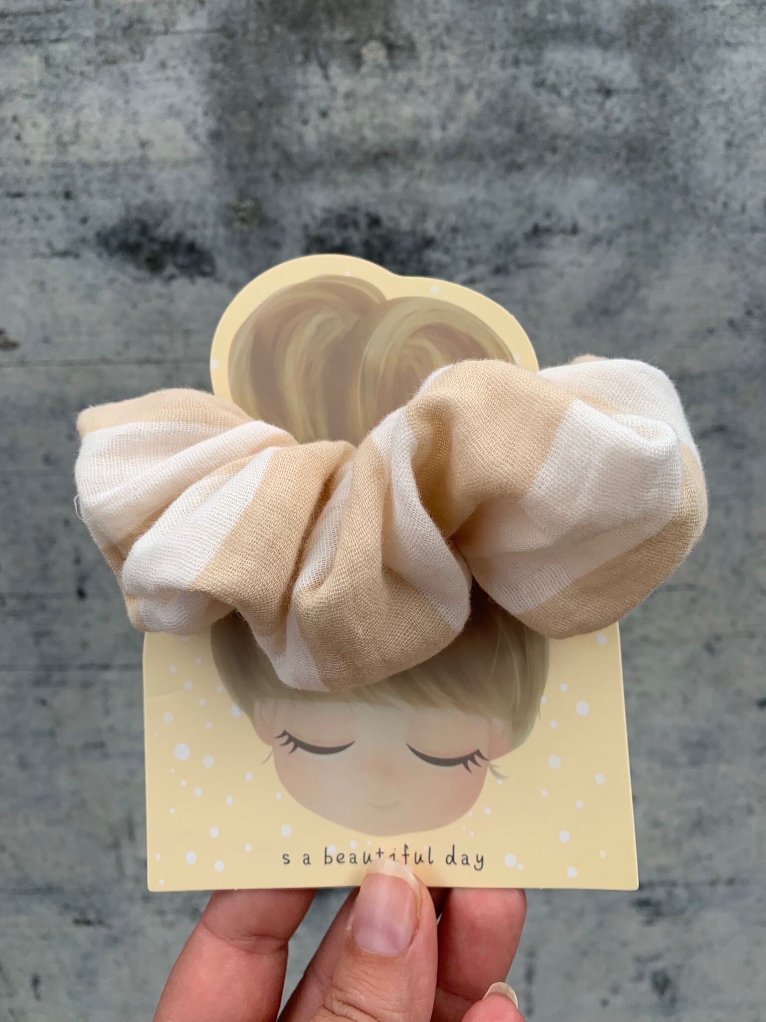 Scrunchie beige/wit