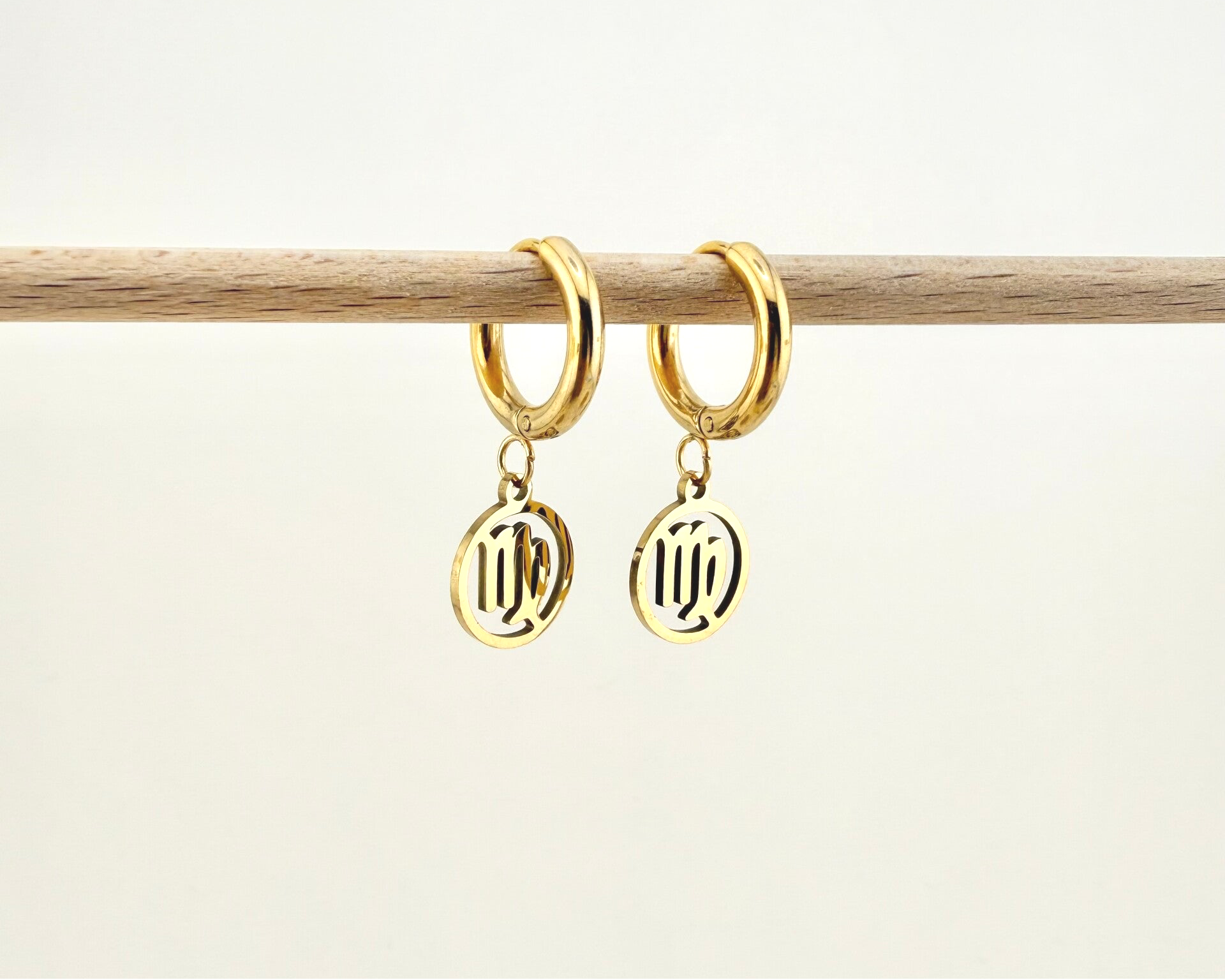 Mini créoles Vierge