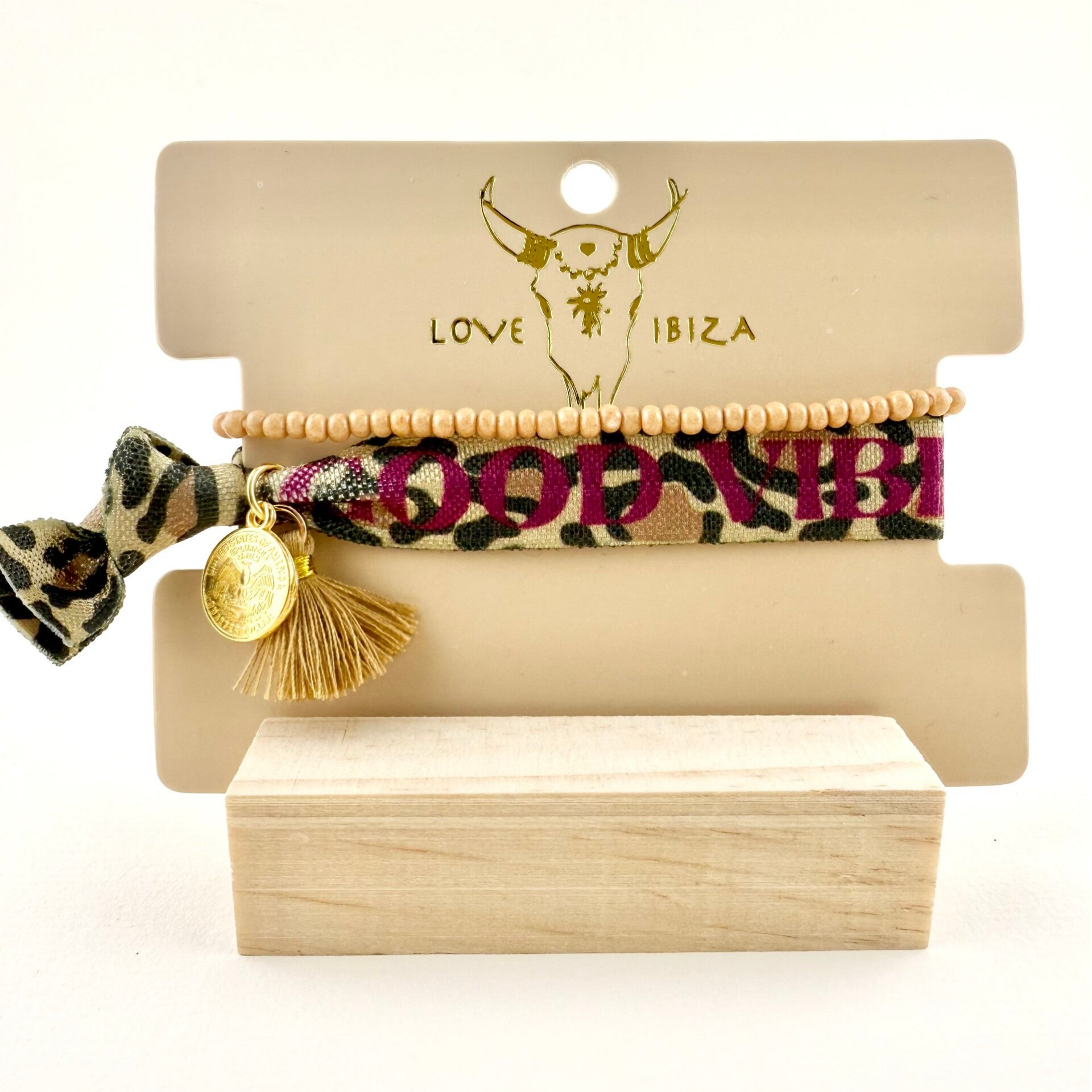 Bracelet Love Ibiza#