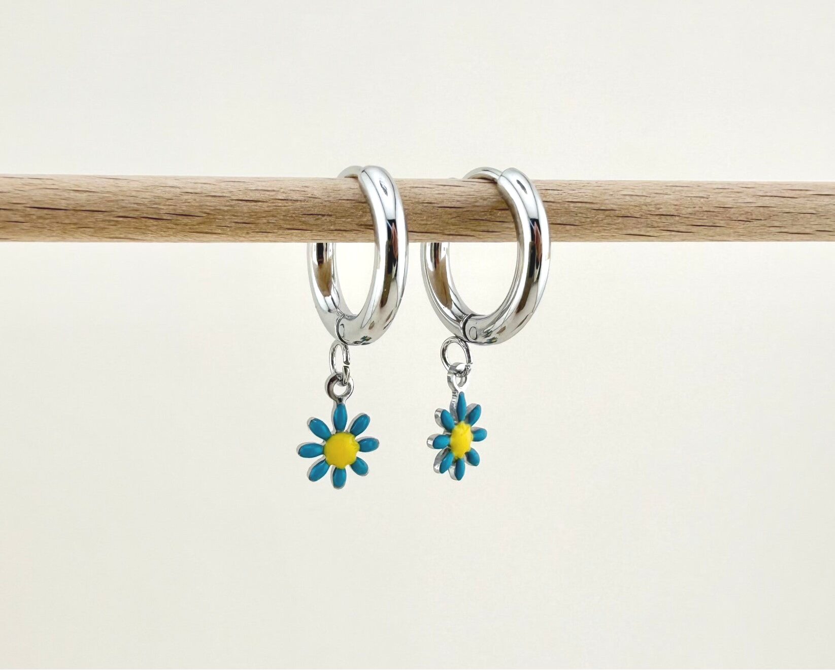 Mini créoles Margue bleu/a