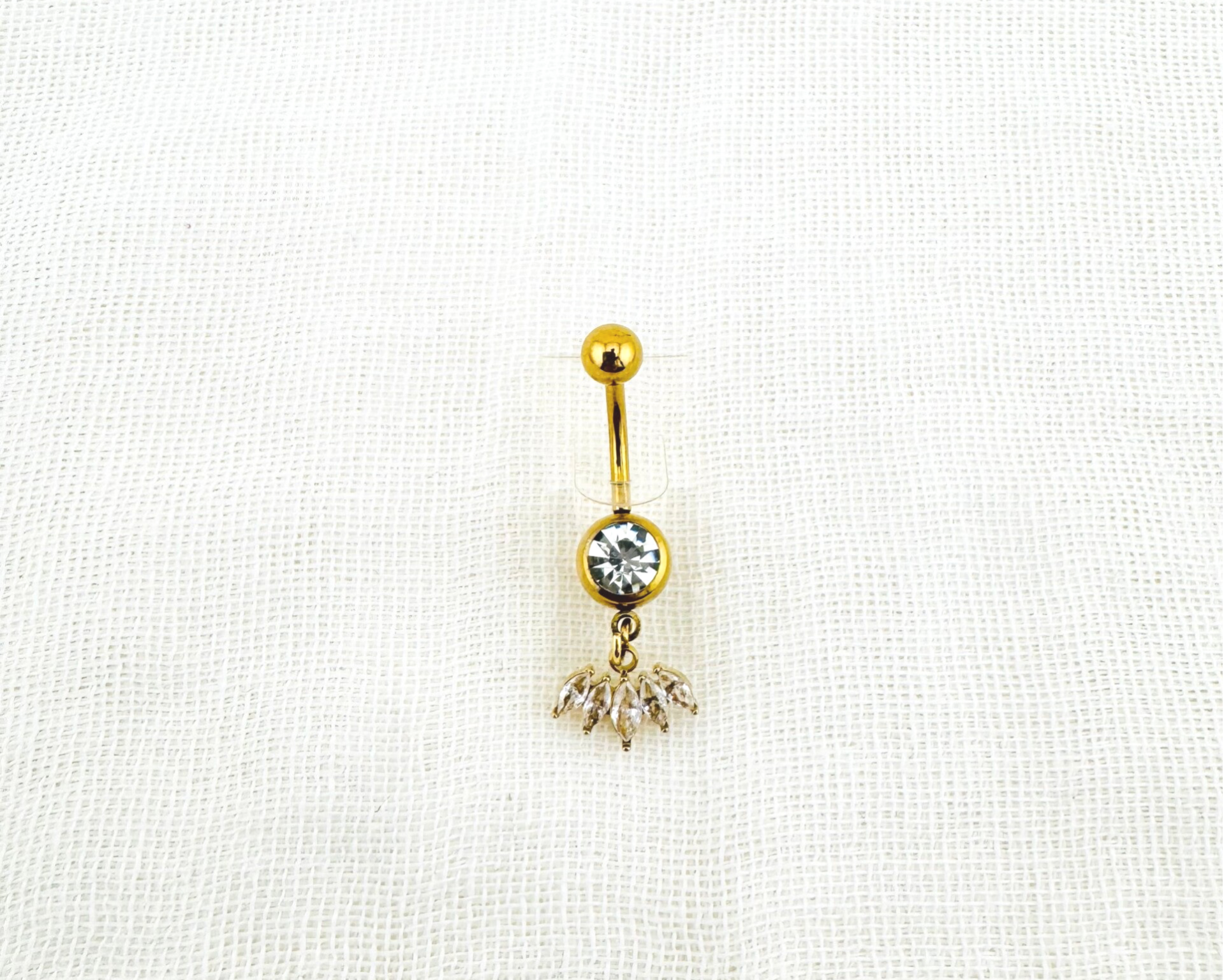 Piercing nombril Isa
