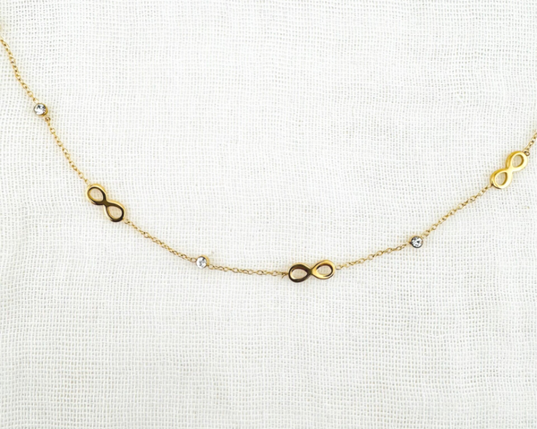 Collier Infinity