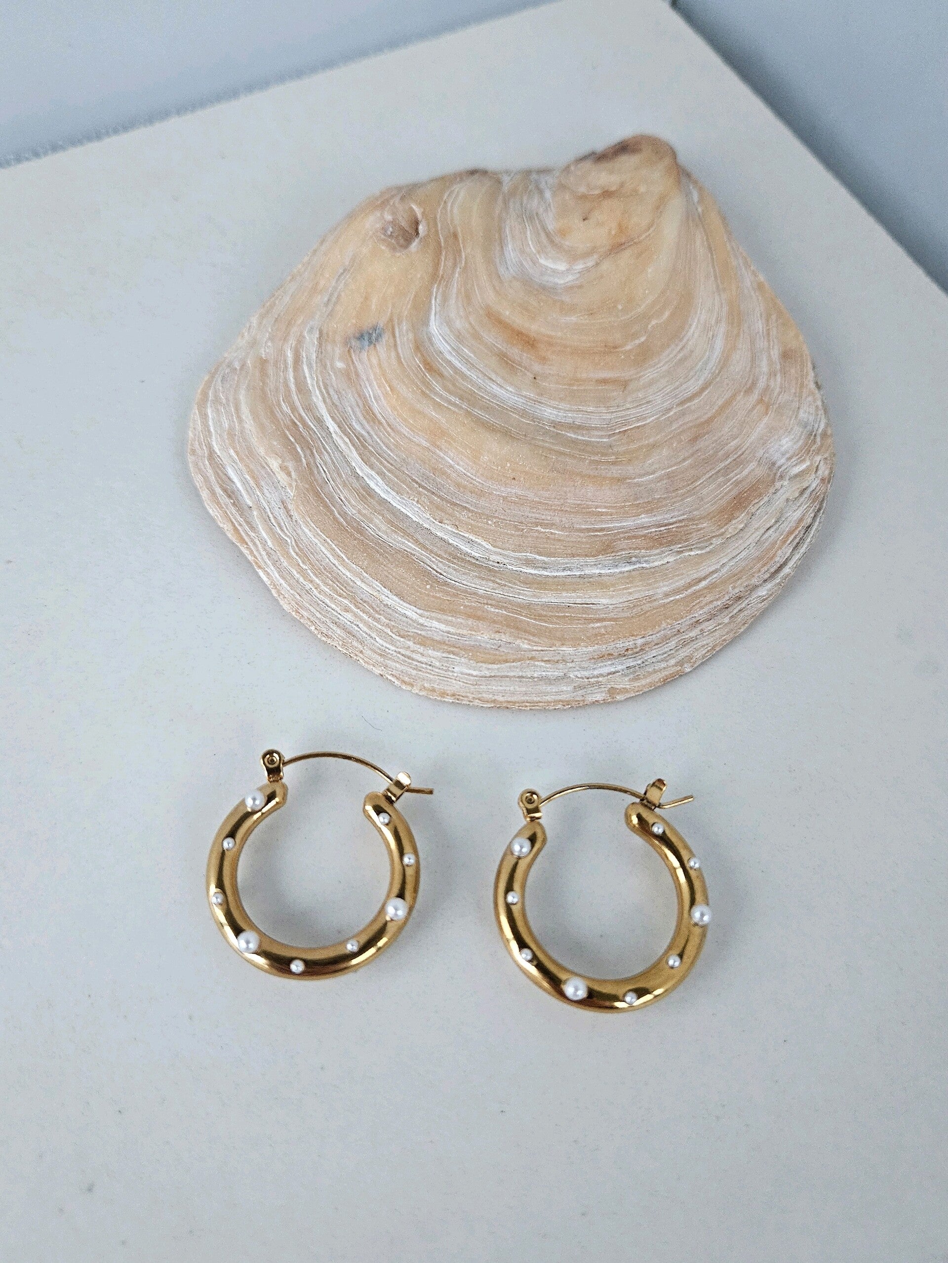 Hoops Pearls