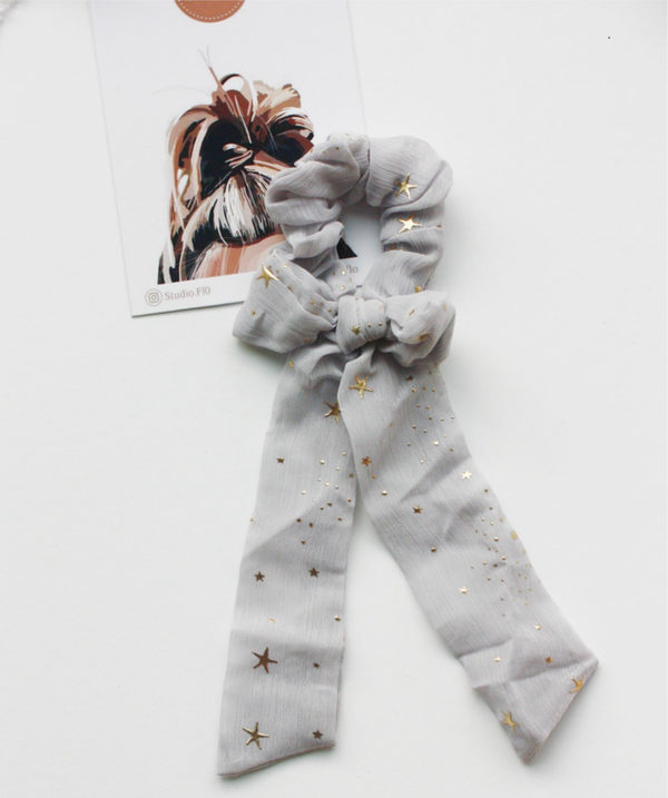 Scrunchie Satijn Grijs Strik