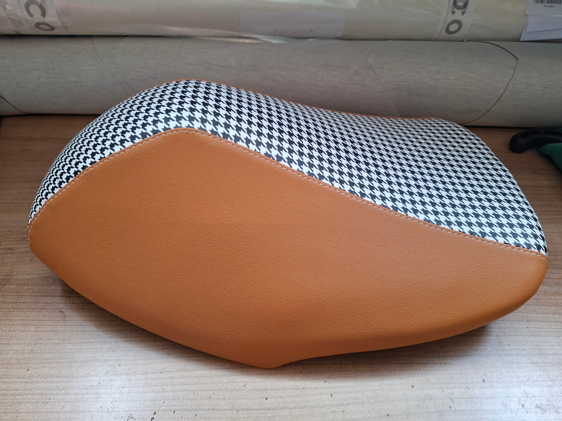 Zadel Yamaha Aerox - Houndstooth patroon