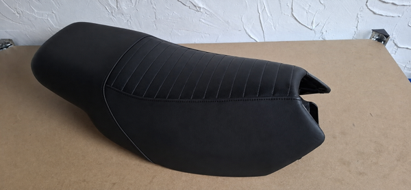 Zadel Peugeot Speedfight 1 / 2 - design 'Toulouse'