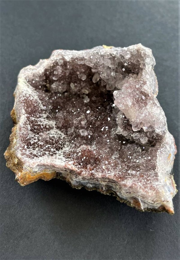 Amethist met Goethiet uit Marokko ruw, medium