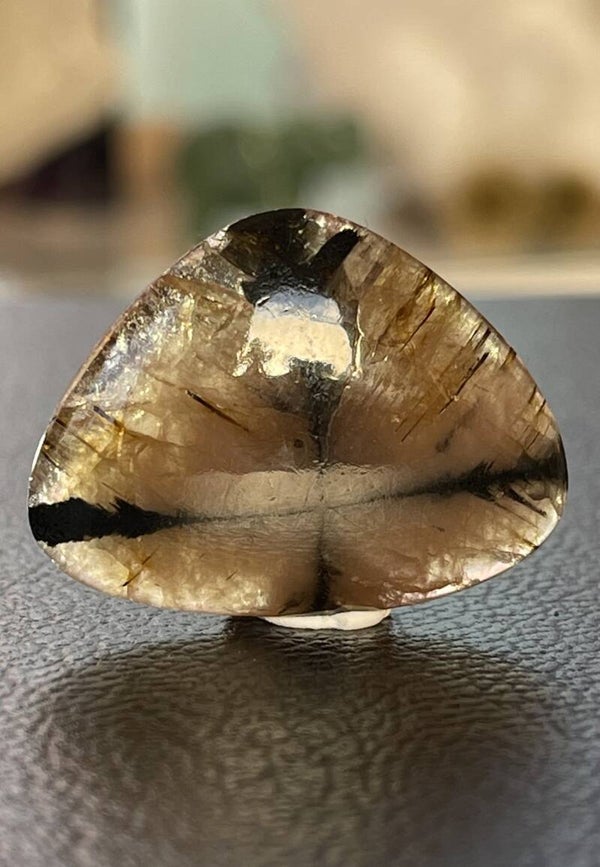 Chiastoliet edelsteen cabochon free form, medium