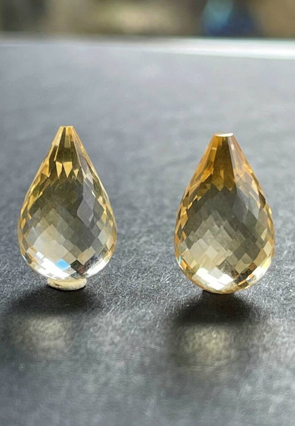 Citrien edelsteen facet geslepen druppel, klein, per paar