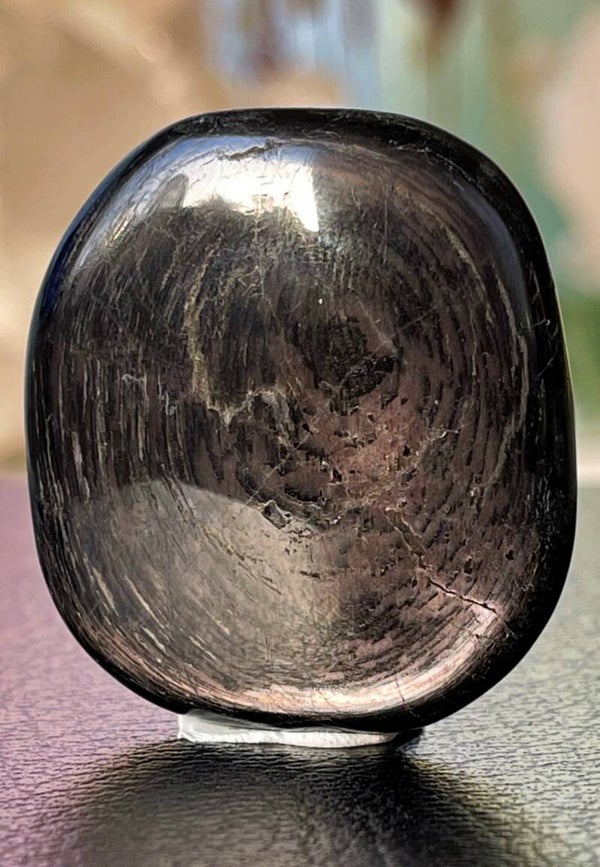 Hyperstheen knuffelsteen plat