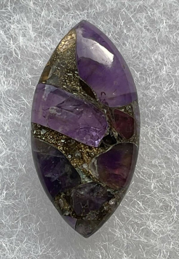 Amethist edelsteen met Koper cabochon marquise vorm, medium