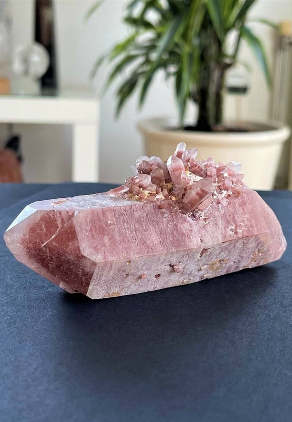 Lemurische Hematietkwarts dubbeleinder punt