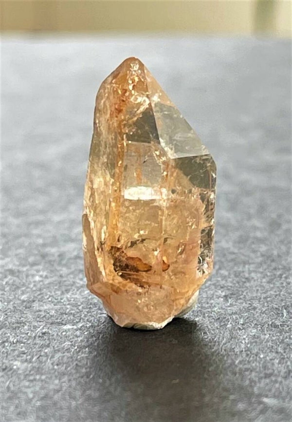Lemurische Laser Kristal met Molybdeniet punt uit Peru, klein