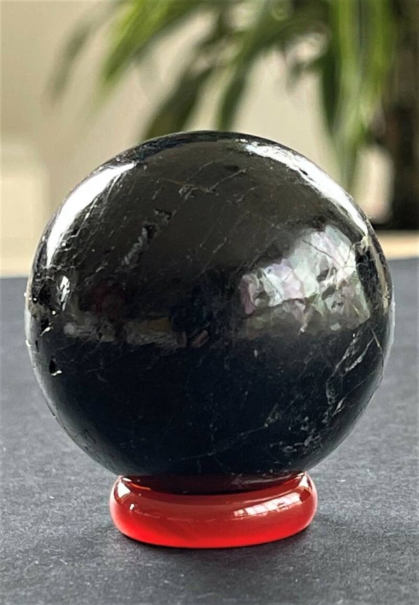 Zwarte Toermalijn met Aegirien bol, klein 4,1cm