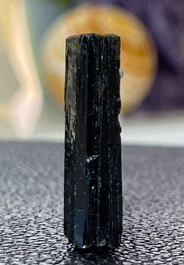 Aegirien met Orthoklaas ruw staafje, klein