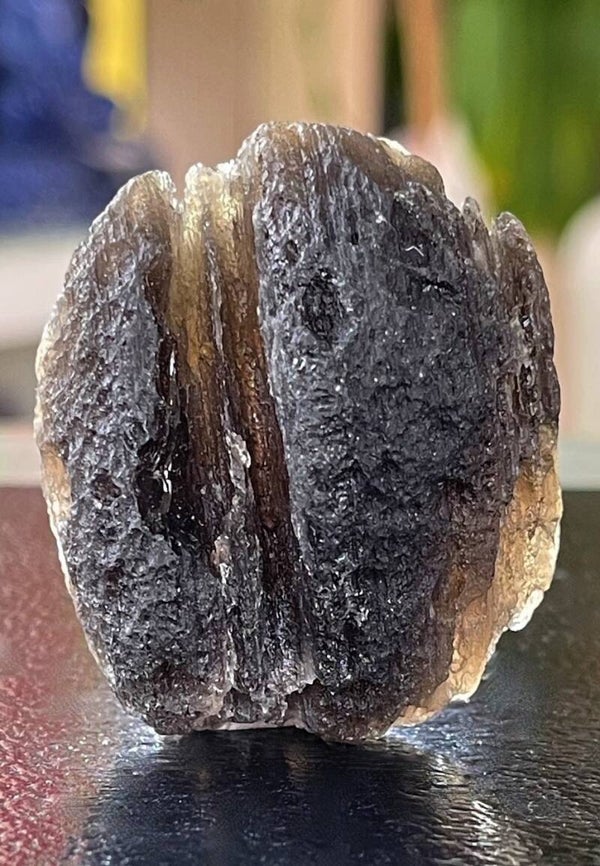Agni Manitite of Cintamani uit Indonesië ruw, klein-medium