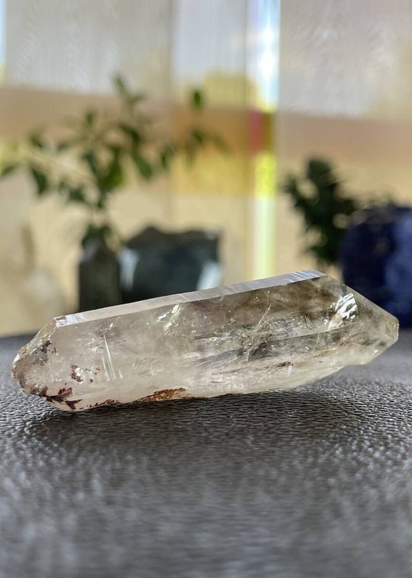 Amethist dubbeleinder punt uit Namibië ruw, medium