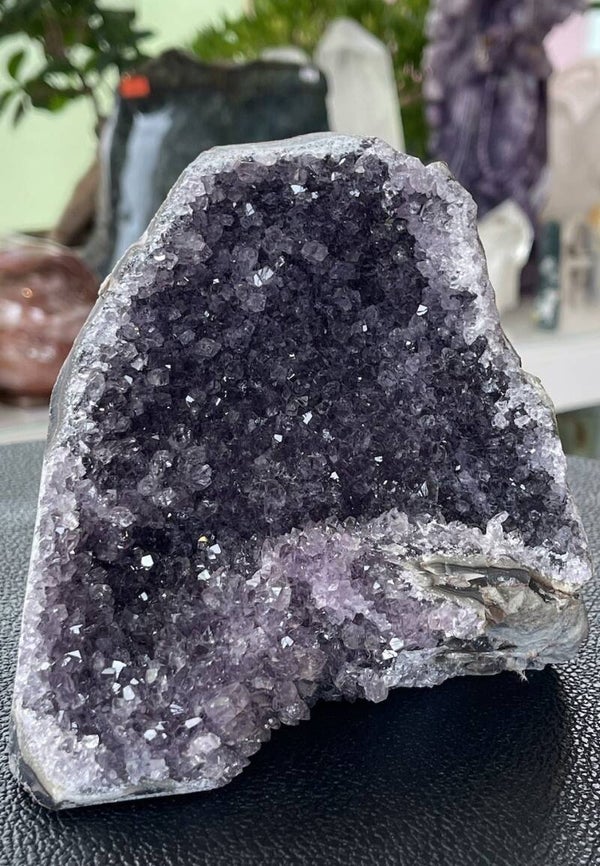 Amethist geode uit Brazilië, ruw, groot