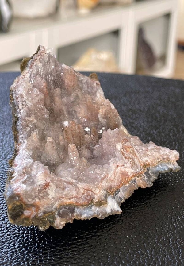 Amethist met Hematiet uit Marokko ruw, medium