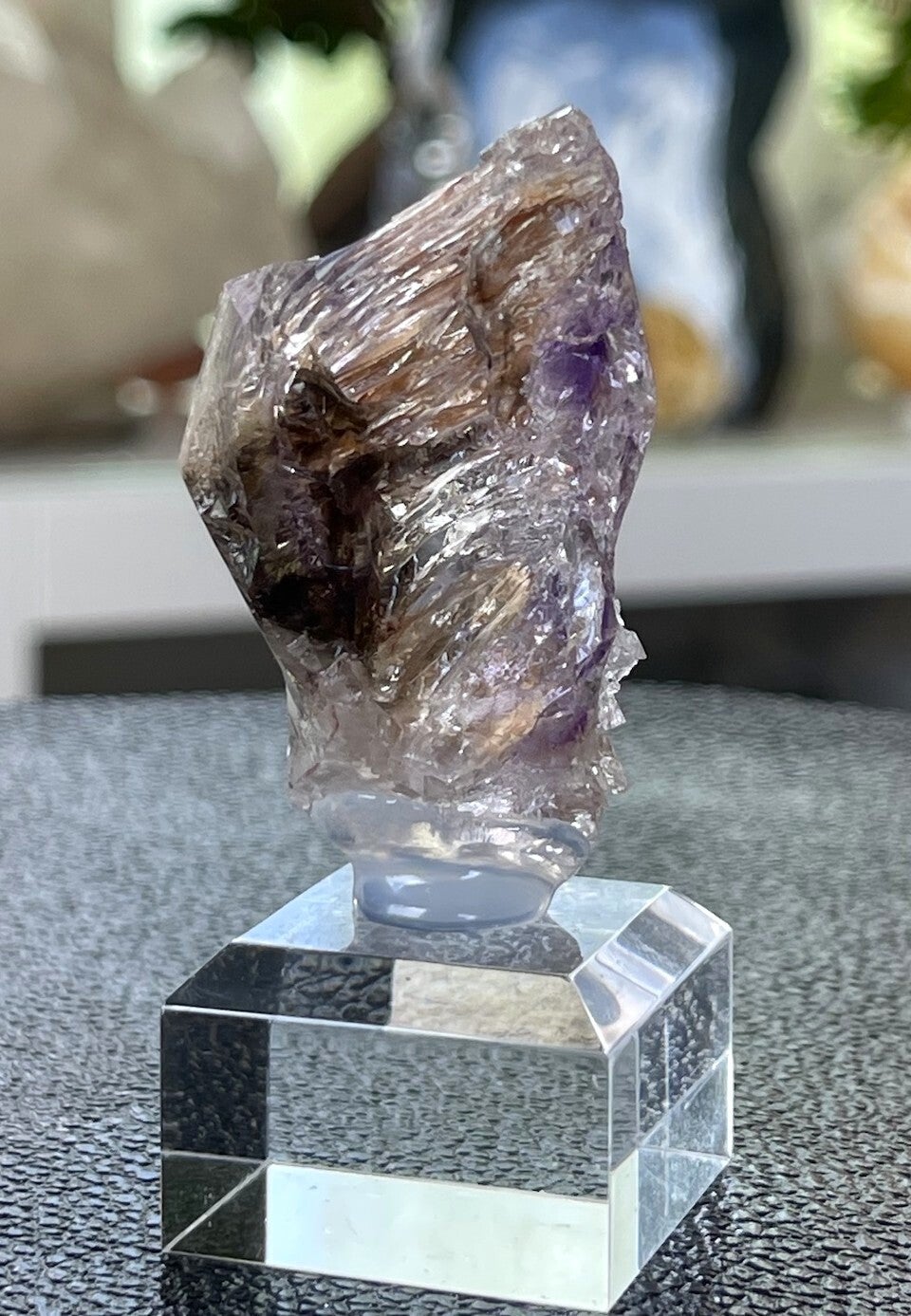 Amethist Vensterkwarts punt uit Namibië ruw, medium