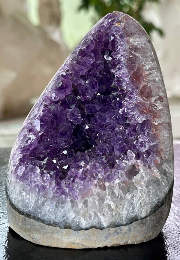 Amethist geode uit Brazilië ruw, medium