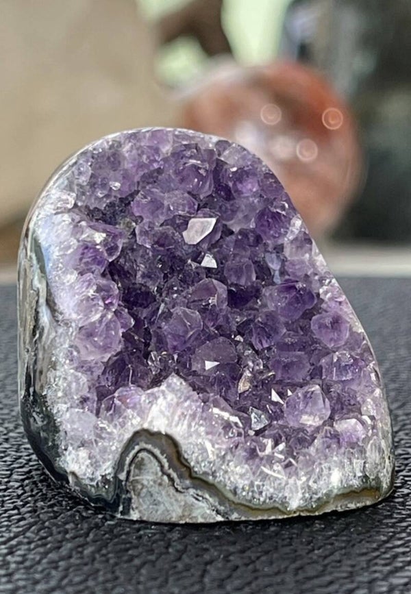 Amethist geode uit Uruquay ruw, klein